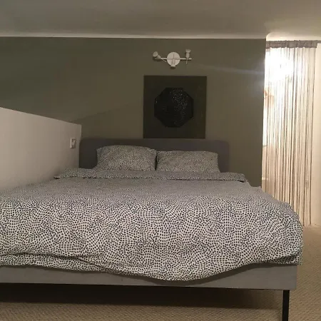 Apartament Gozsdu *